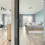 With A View Of The River, Pool And Sauna Appartement