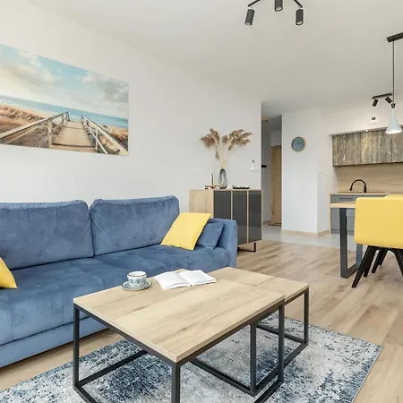 With A View Of The River, Pool And Sauna Appartement Dziwnów