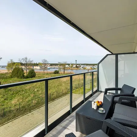 Apartament With A View Of The River, Pool And Sauna Dziwnów