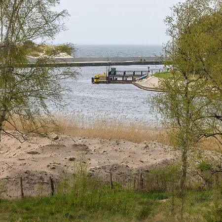 With A View Of The River, Pool And Sauna Dziwnów