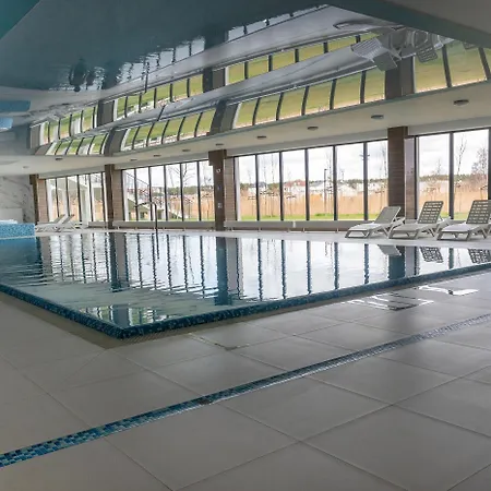 With A View Of The River, Pool And Sauna Appartement *