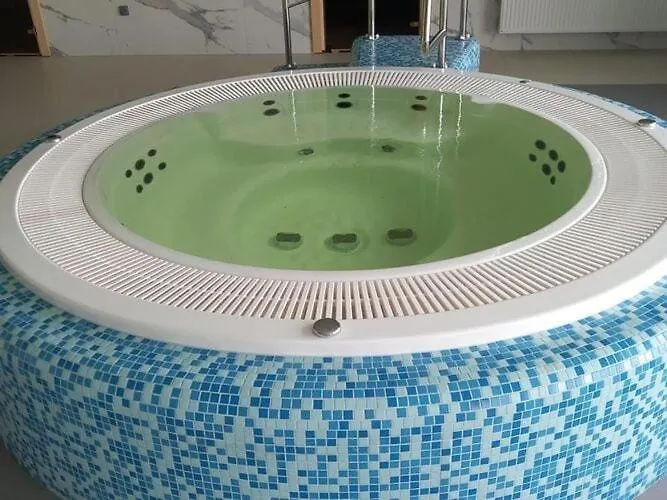 In Near Sandy شقة *